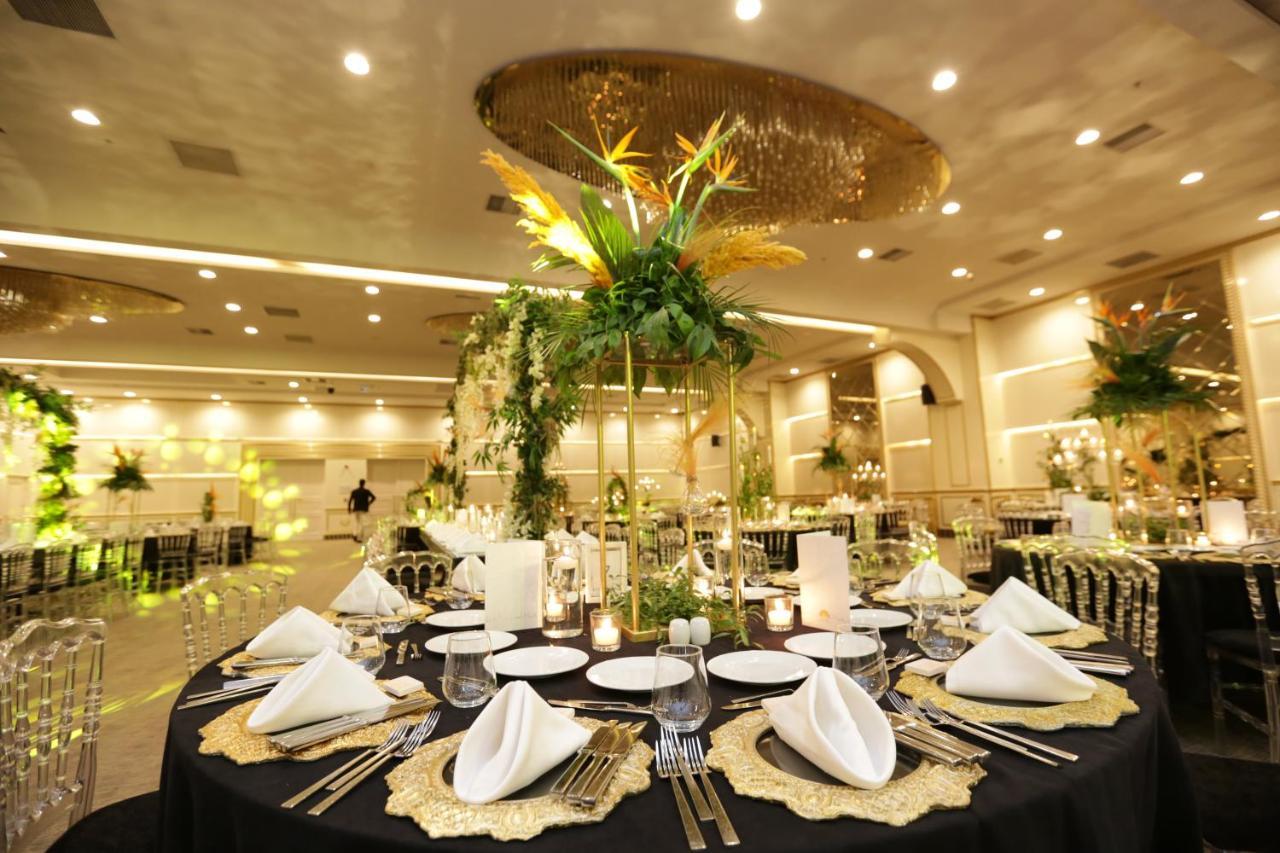 Downtown Ankara Hotel Exterior foto A table set for a formal dinner
