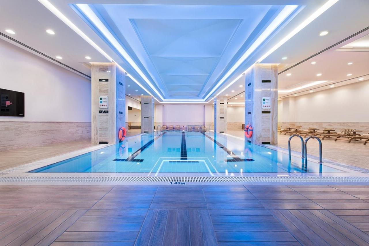 Downtown Ankara Hotel Exterior foto The swimming pool at the hotel